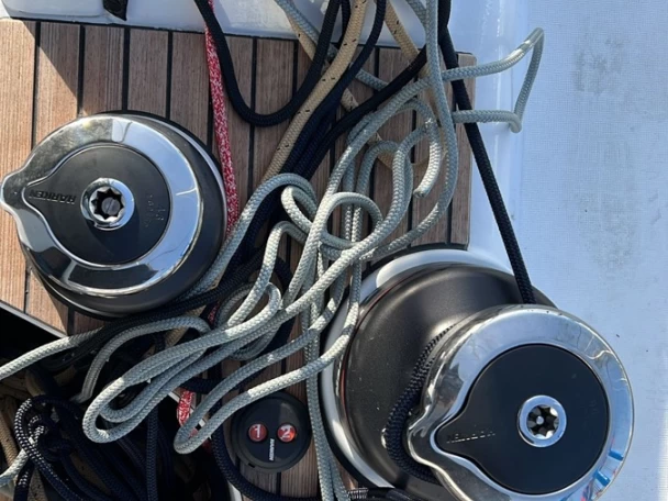 Segelbåt  för uthyrning Cugnana Verde till det bästa priset 