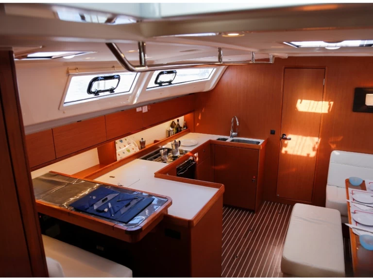 Uthyrning Segelbåt  i Olbia - Bavaria Cruiser 51