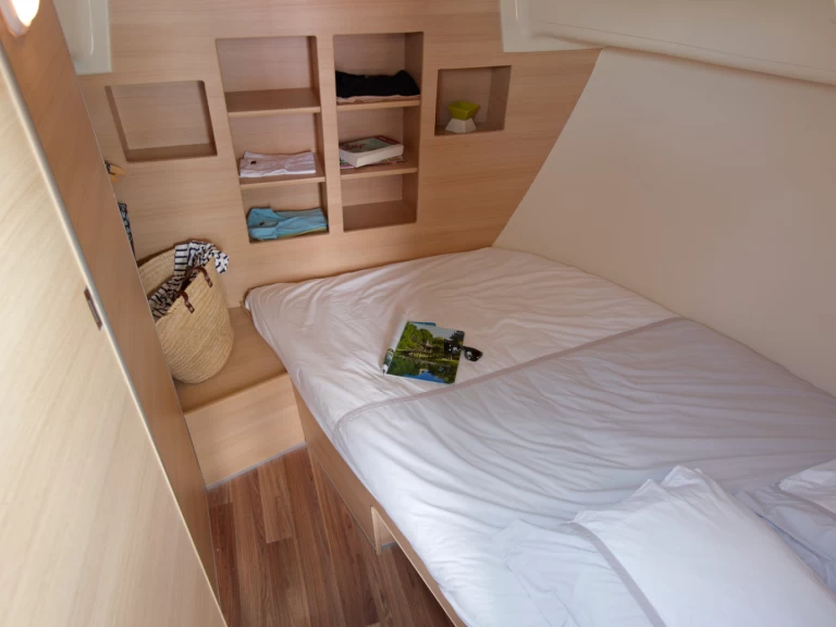 Uthyrning Motorbåt  Nicols Yacht med en båtlicens 