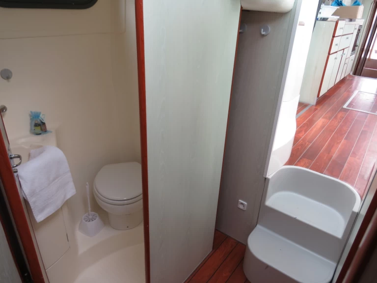 Båtuthyrning Nicols Yacht Confort Groupe 8-10 p. i Grez-Neuville på Samboat 