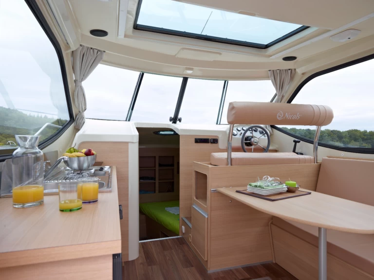 Yacht charter Sablé-sur-Sarthe billig Confort Couple 2-4 p.