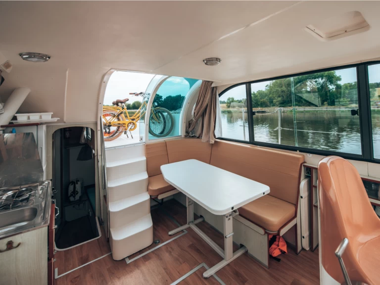 Hyr en Nicols Yacht Confort Family 4-7 p. Sablé-sur-Sarthe 