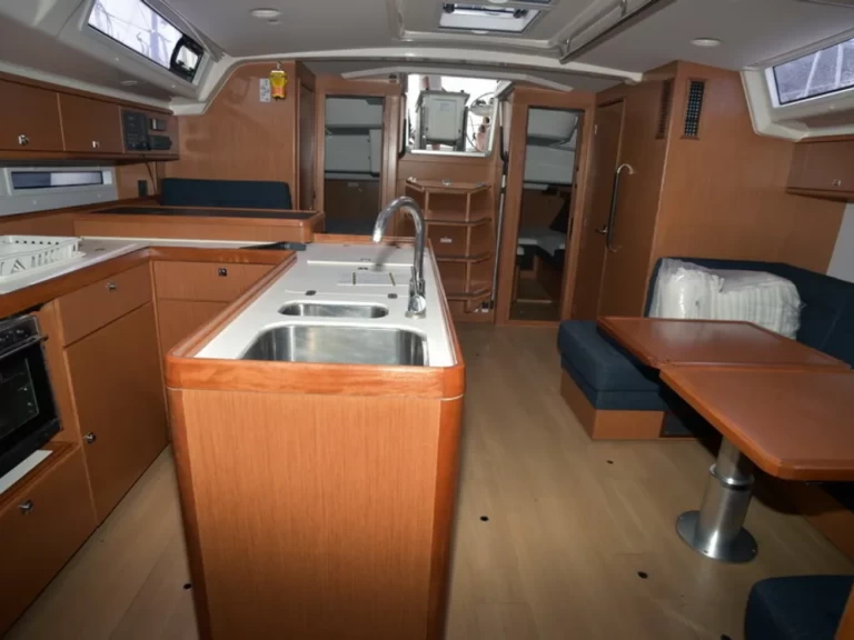 Segelbåt  för uthyrning Kavála till det bästa priset 