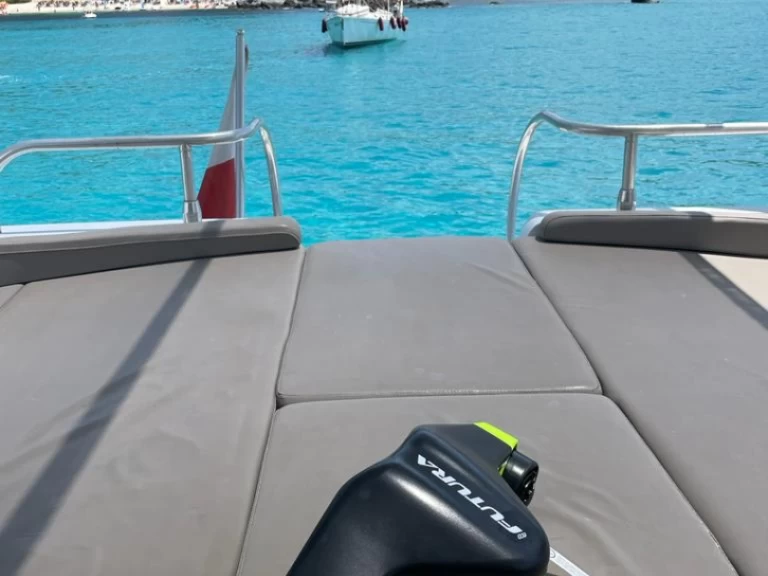 Båtuthyrning  Mangusta 65 i Salerno på Samboat 