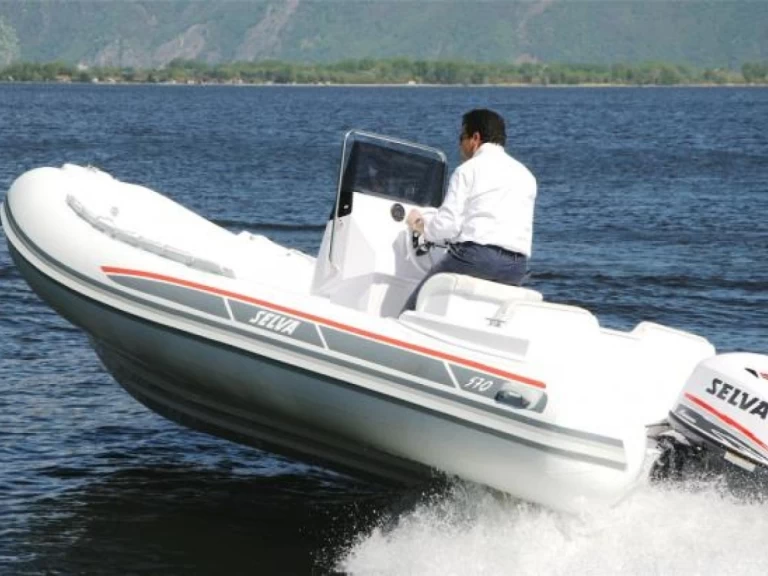 Hyr en  Selva 570 Siracusa 