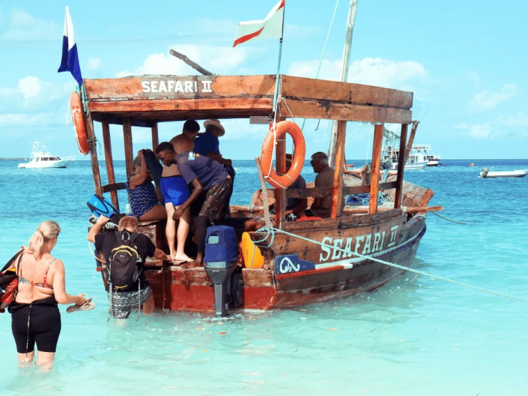 Uthyrning Katamaran  i Kendwa - Custom Made Custom made