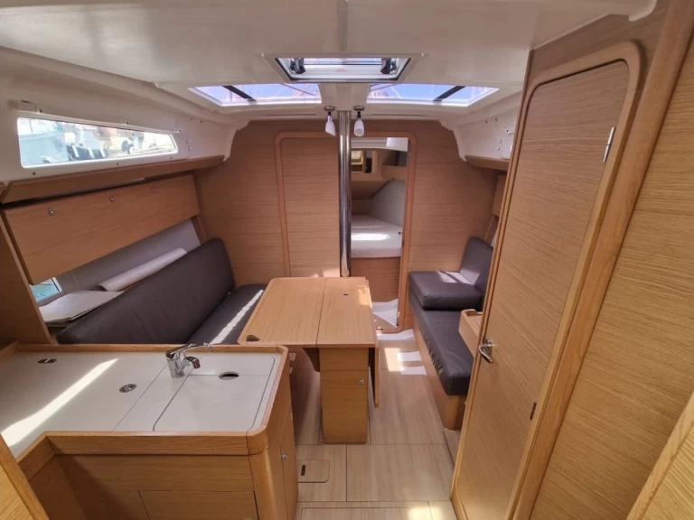 Uthyrning Cagliari - Dufour Dufour 360  av Samboat 