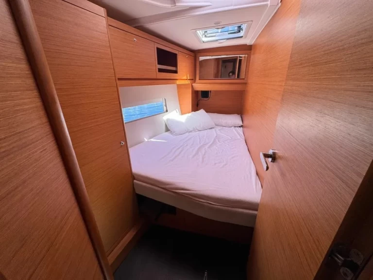 Hyr en Dufour Dufour 470 Palermo 