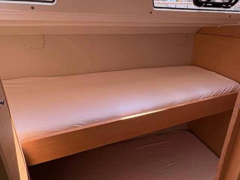 Hyra Segelbåt  med eller utan skeppare Dufour Procida 