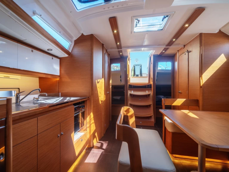 Segelbåt  för uthyrning Cagliari till det bästa priset 