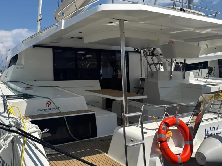 Uthyrning Katamaran  i Palermo - Fountaine Pajot Elba 45