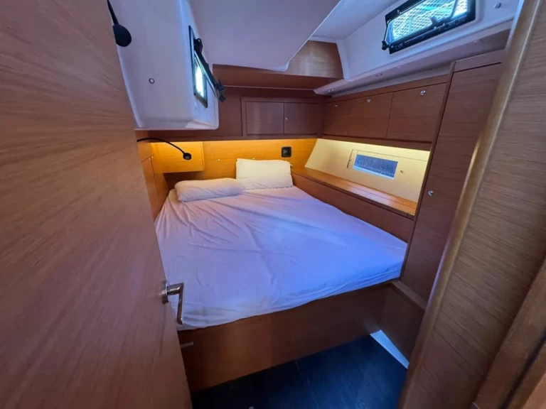 Uthyrning Segelbåt  i Palermo - Dufour Dufour 470