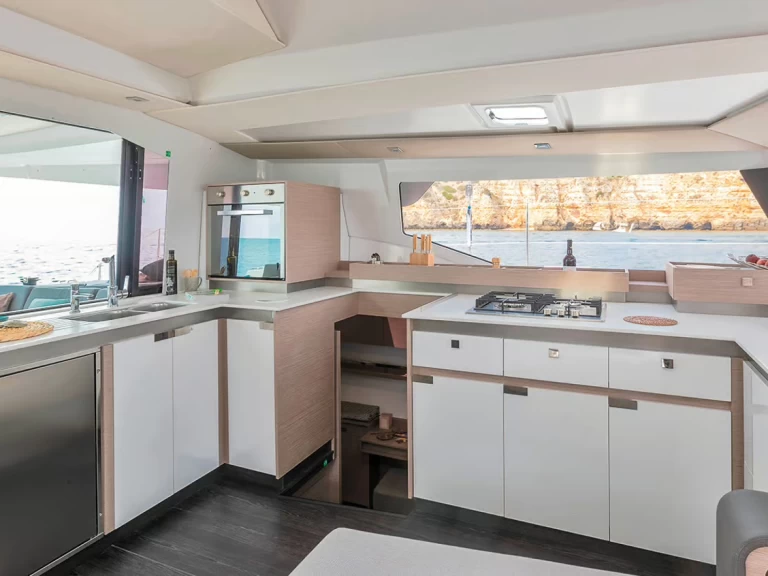 Katamaran  för uthyrning Procida till det bästa priset 