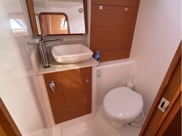 Hyr en Dufour Dufour 390 Palermo 