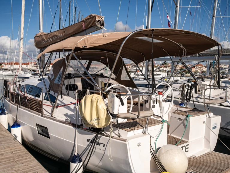 Båtuthyrning Elan Impression 40.1 i Pirovac på Samboat 