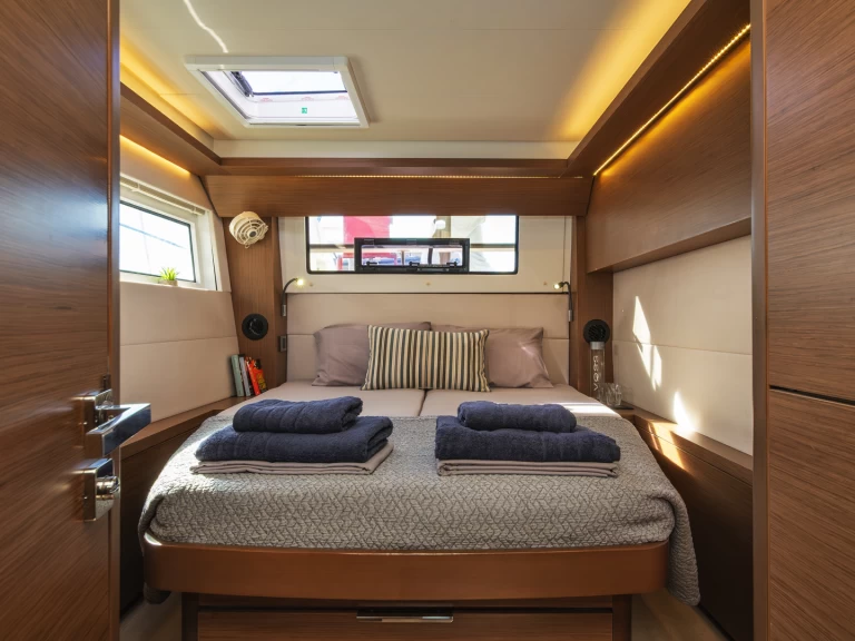 Båtuthyrning Lagoon Lagoon 50 i Alimos på Samboat 