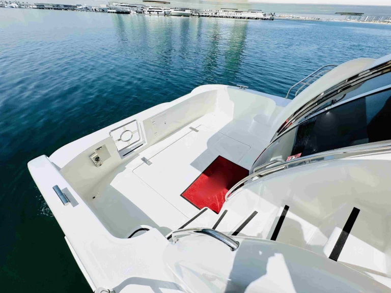 Hyra Lyx yacht med eller utan skeppare Al-Shali Dubai Marina 