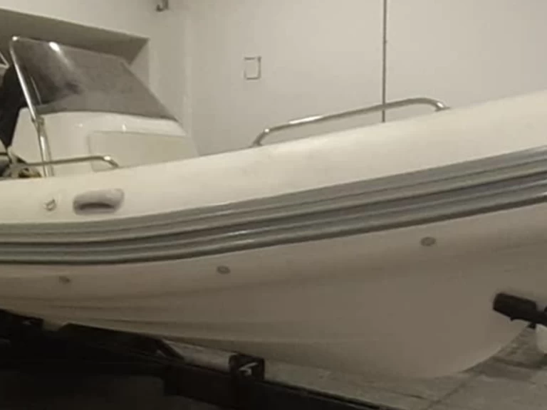 Uthyrning RIB i Baden - Brig Eagle 650 H