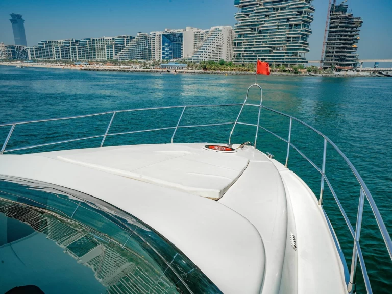Yacht charter Dubai Marina billig 53