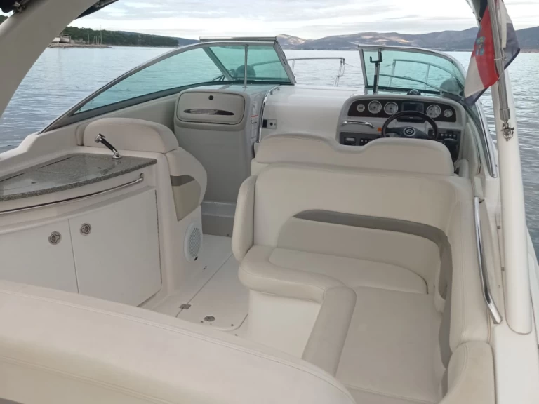 Yacht charter Split  billig 275 ssi