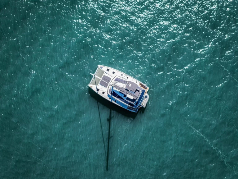 Fountaine Pajot Tanna 47 charter bareboat eller skeppad i Ajaccio