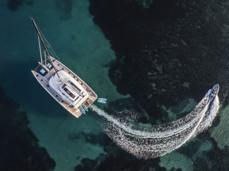 Yacht charter Ajaccio billig Lagoon 77