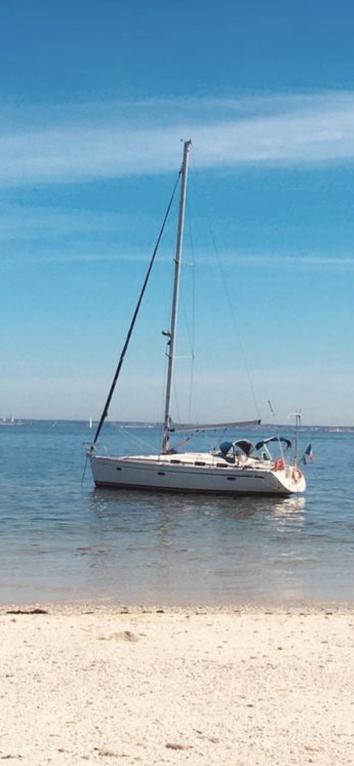 Bavaria Bavaria 39 Cruiser charter bareboat eller skeppad i Locmiquélic