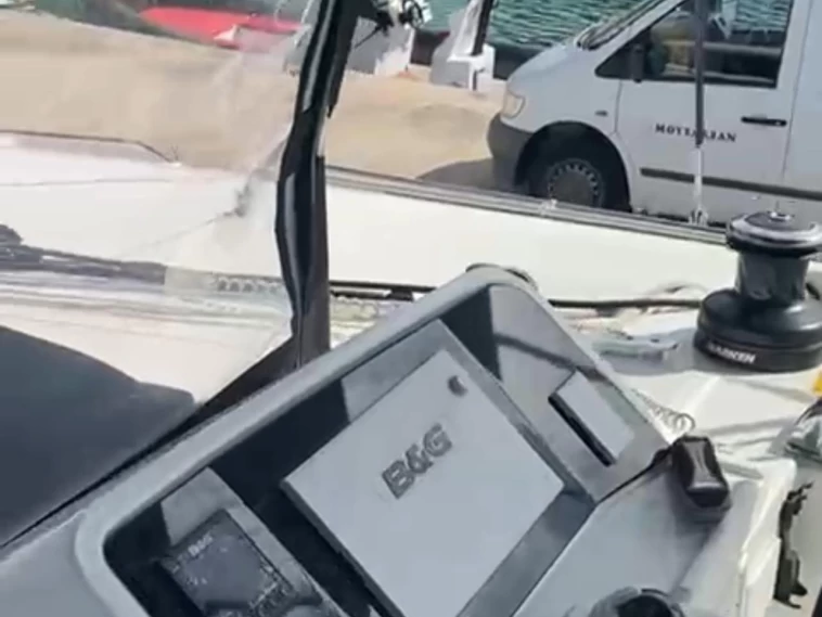 Lagoon Lagoon 450 F charter bareboat eller skeppad i Sant Antoni de Portmany