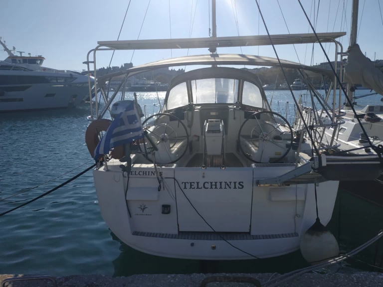 Hyr en Jeanneau Sun Odyssey 409[G] Rhodes (City) 