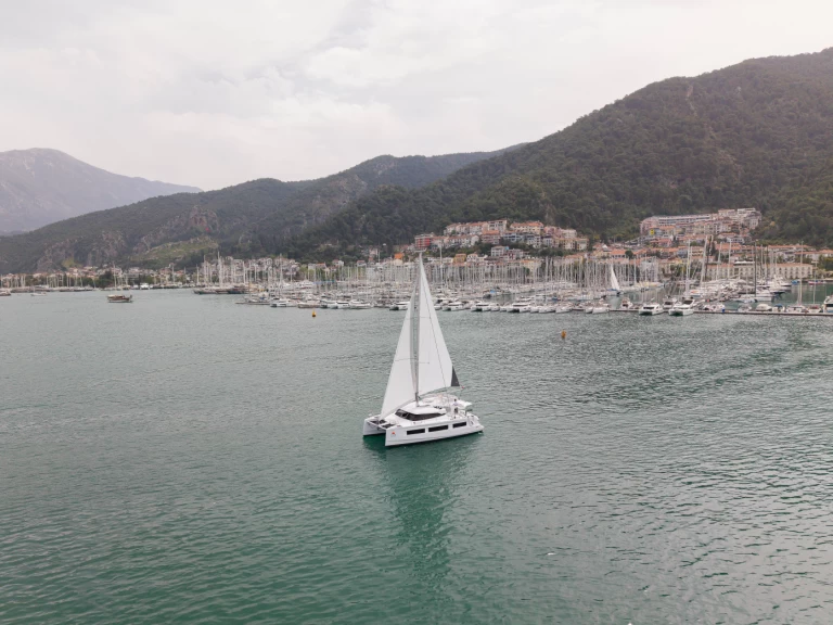 Aventura Aventura 45 charter bareboat eller skeppad i Fethiye