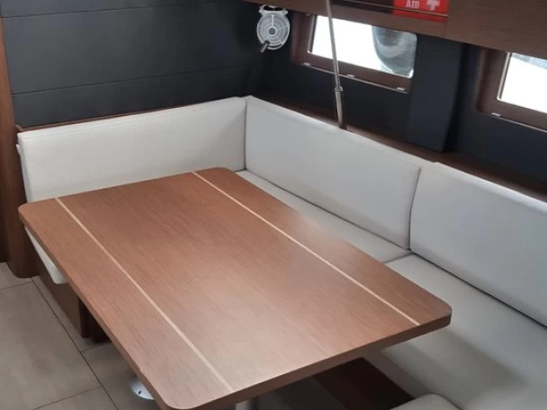 Yacht charter Alimos billig Oceanis 51.1