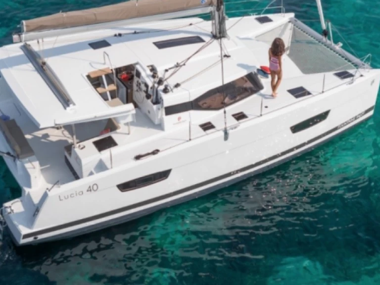Båtuthyrning Fountaine Pajot Lucia 40 i Roses på Samboat 