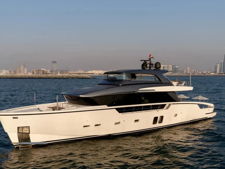 Lyx yacht för uthyrning Dubai Marina till det bästa priset 
