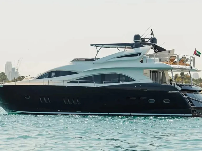Yacht charter Dubai Marina billig Yacht 90