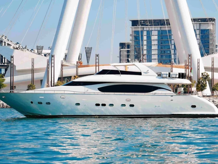 Uthyrning Lyx yacht i Dubai Marina - Maiora 92