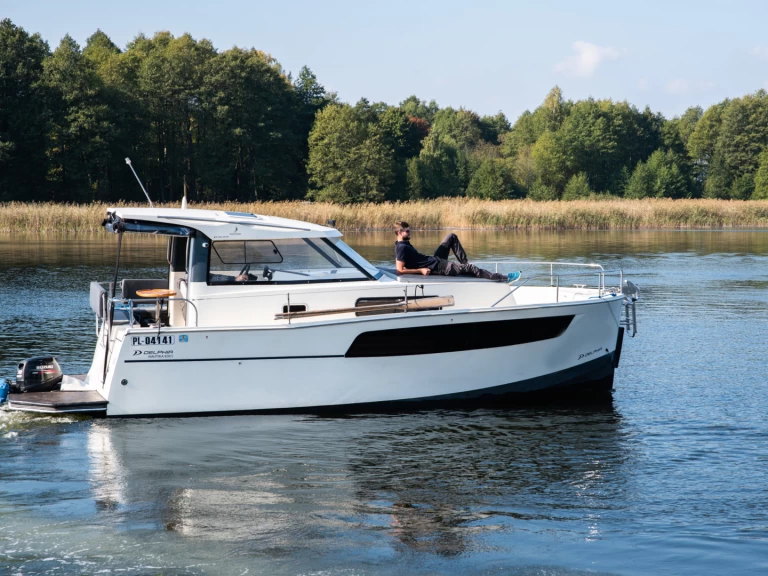 Uthyrning Motorbåt  i Ogonki - nautika 830