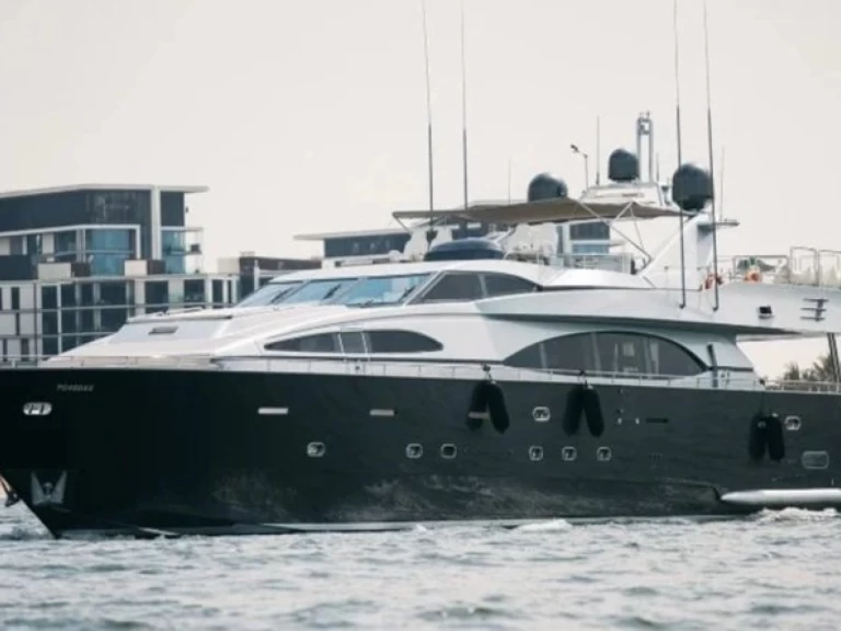 Yacht charter Dubai Marina billig Azimut 100 