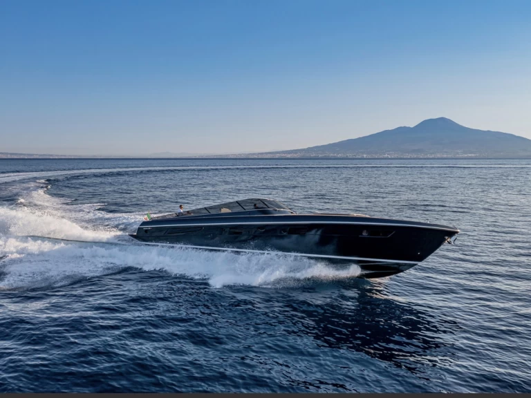 Itama 62RS charter bareboat eller skeppad i Toúrlos