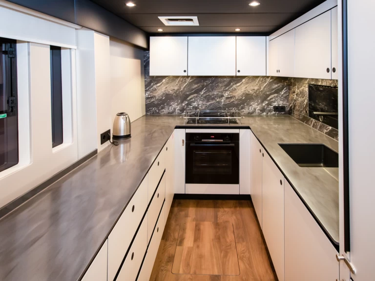 Uthyrning Katamaran  Sunreef med en båtlicens 