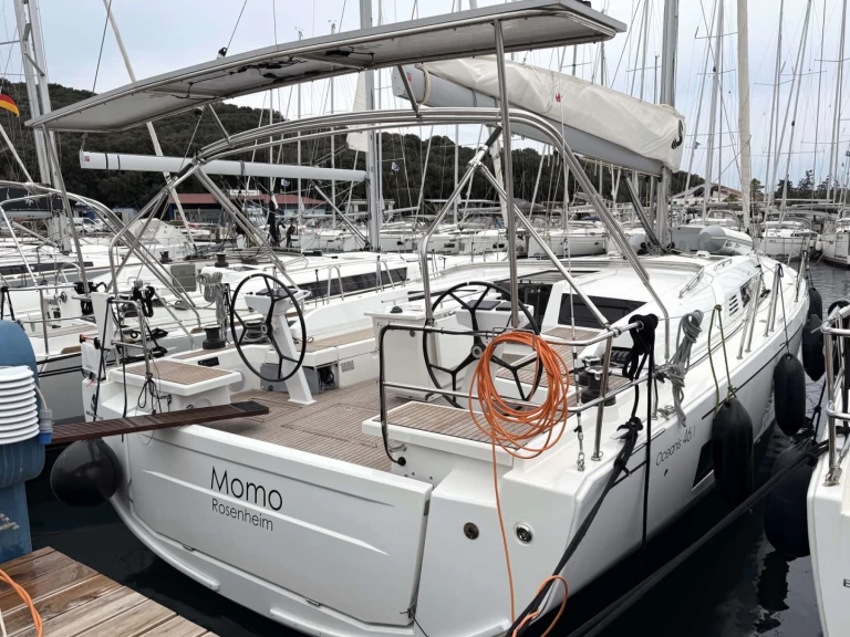 Bénéteau Oceanis 46.1 charter bareboat eller skeppad i Pula 