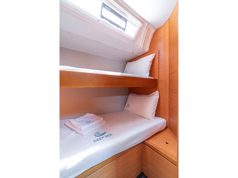 Dufour Dufour 470 charter bareboat eller skeppad i Gocek