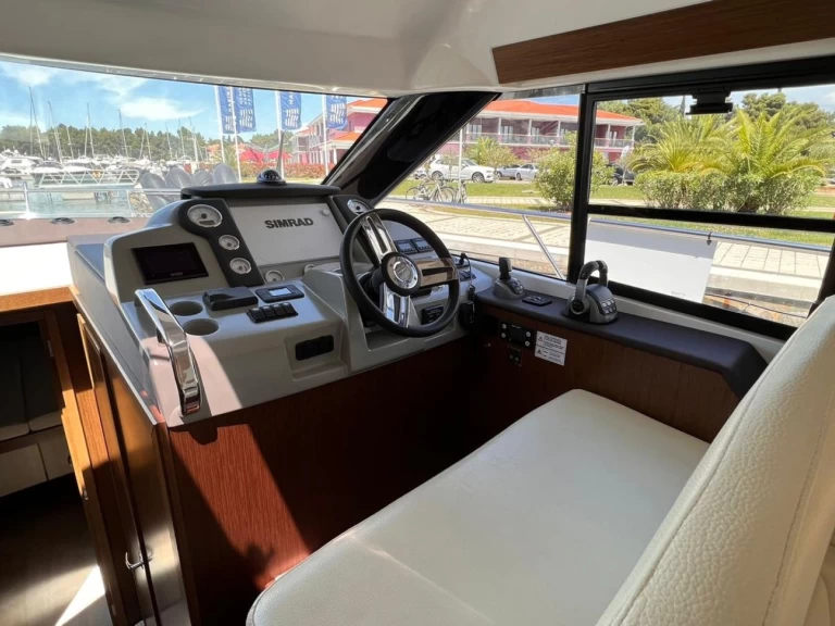 Uthyrning Šibenik  - Bavaria Virtess 420 Fly av Samboat 