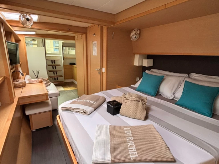 Uthyrning Katamaran  Lagoon med en båtlicens 