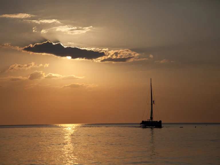 Uthyrning Katamaran  i Montego Bay - Custom Made custom