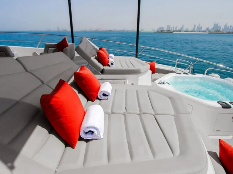 Lyx yacht för uthyrning Dubai Marina till det bästa priset 
