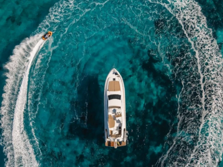 Lyx yacht för uthyrning Mykonos (City) till det bästa priset 