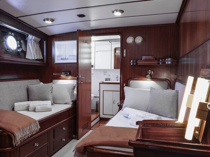 Uthyrning Motorbåt  i Castellammare di Stabia -  Pacific Class 85