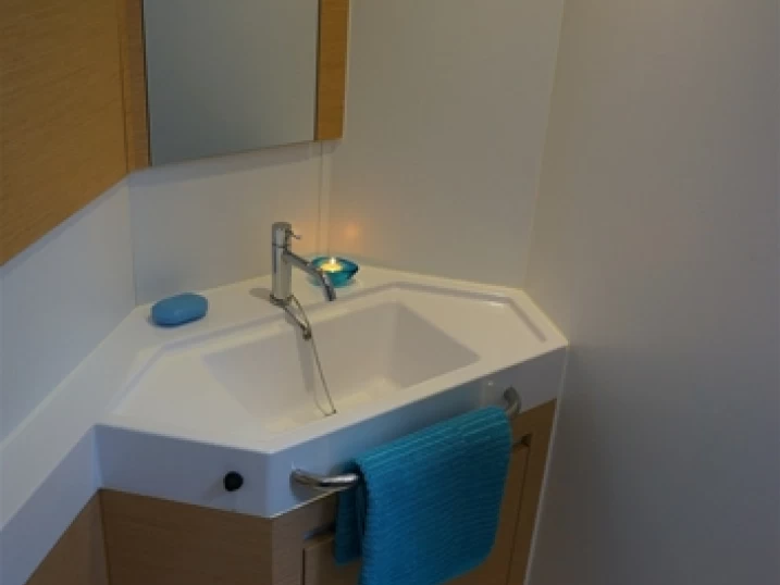 Uthyrning Segelbåt  Elan med en båtlicens 