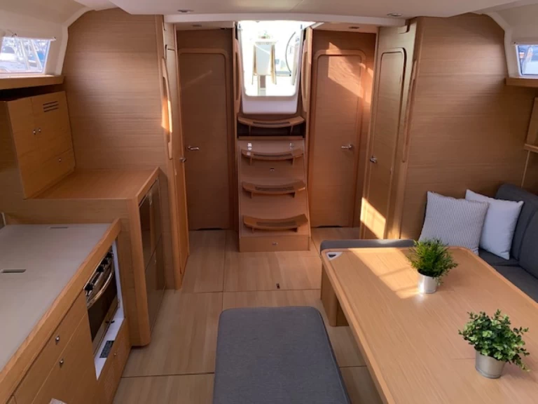 Segelbåt  för uthyrning Gouvia till det bästa priset 