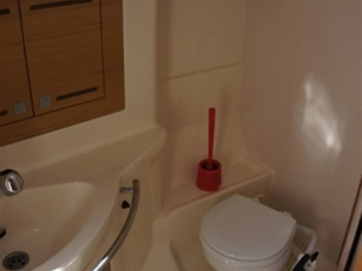 Hyra Segelbåt  med eller utan skeppare Elan Gouvia 